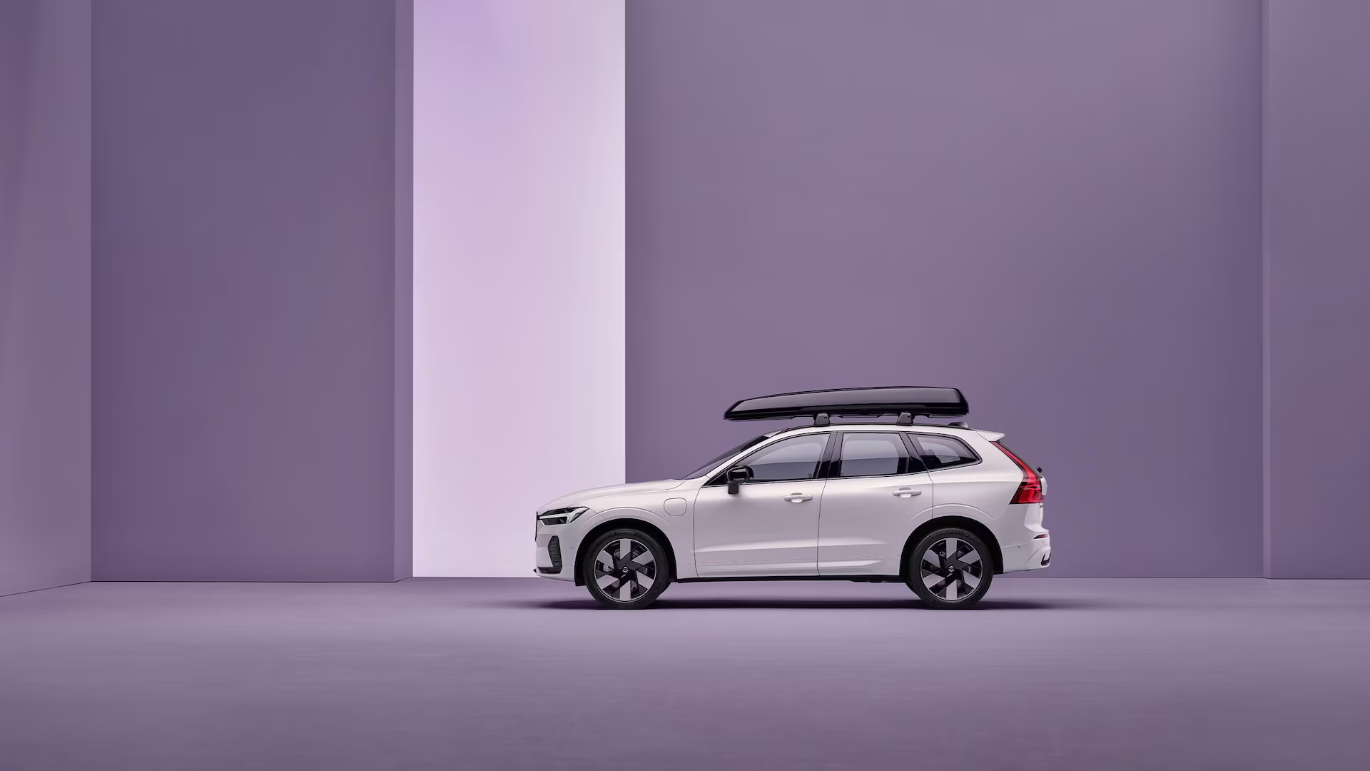xc60-hybrid-gallery-4-16x9