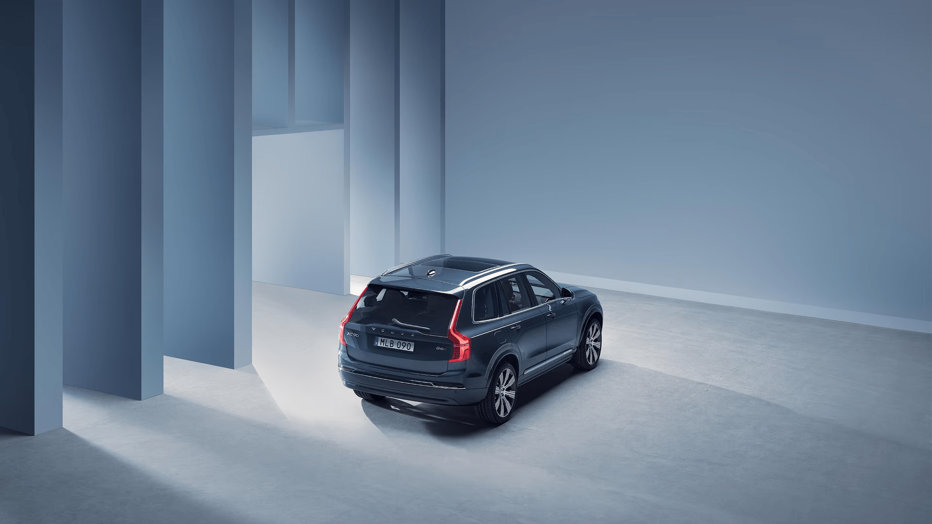 xc90-fuel-gallery-9-16x9-1.png